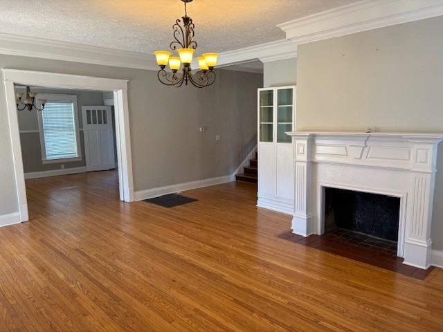 305 East Lytle Street - Photo 6 of 33