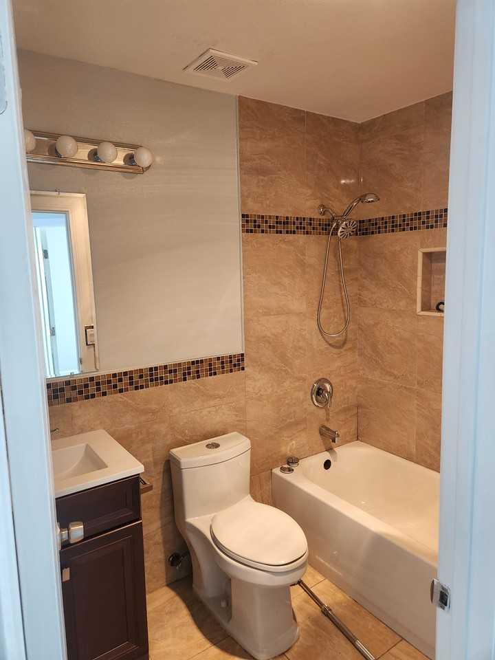 2626 Highland Ave #5 - Photo 3 of 8