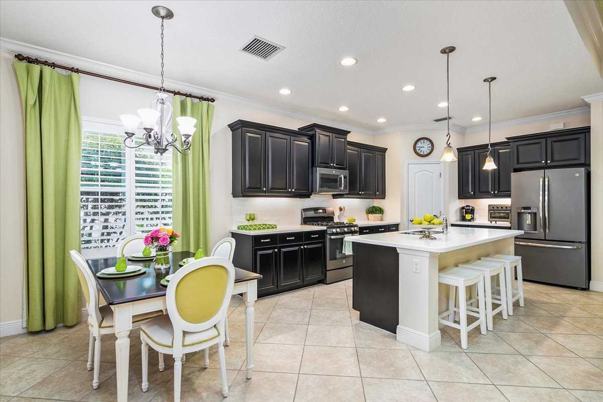 12109 Whisper Lake Dr #NA - Photo 7 of 20