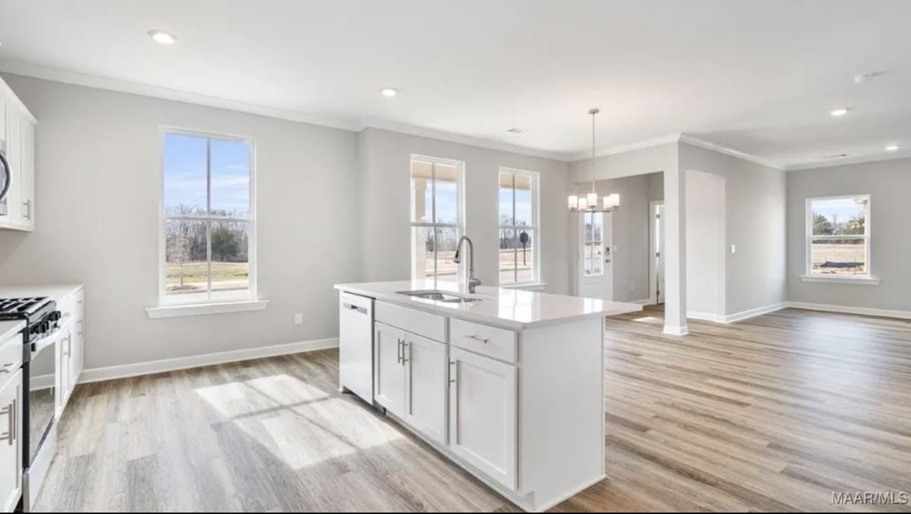 1728 Windsor Hill Ln #NA - Photo 7 of 16