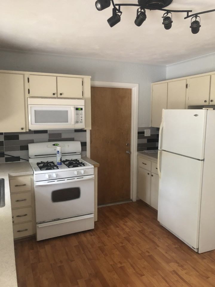 157 N Rhodes St #NA - Photo 3 of 21