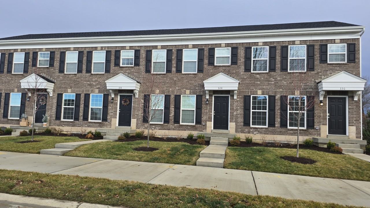 330 Fall Harvest Pkwy #330 - Photo 2 of 31