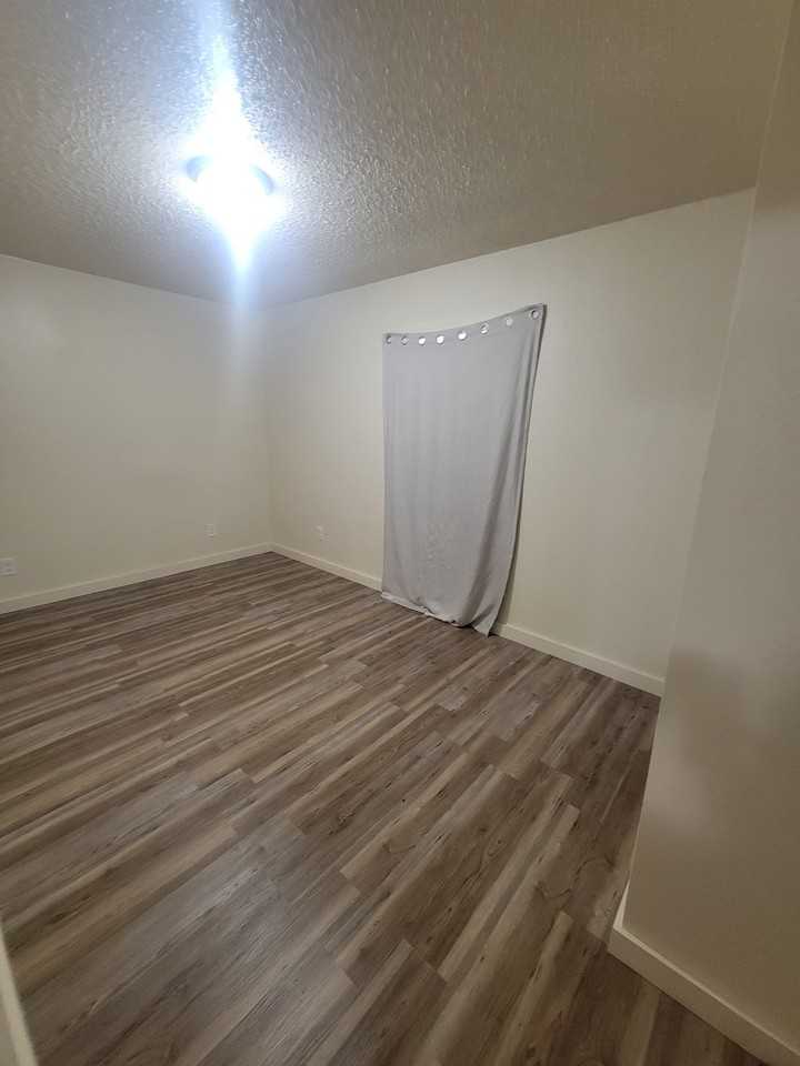 207 Hickory Ave #NA - Photo 4 of 7