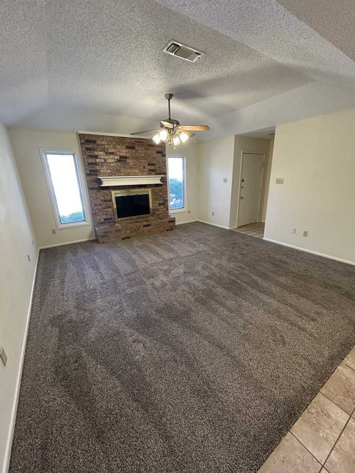 4605 54th St #A - Photo 2 of 15