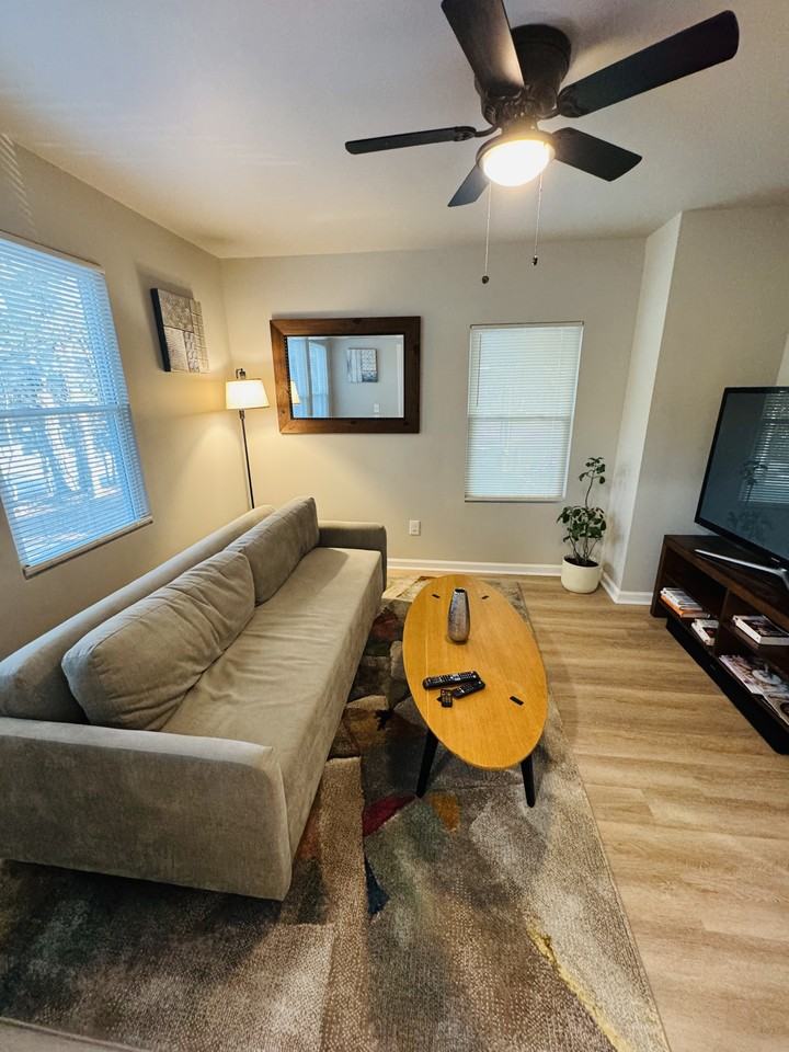 2447 Mcalpin Ter Unit A #NA - Photo 4 of 26