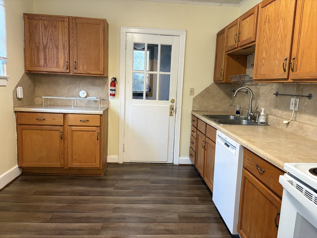 407 Hemphill St #NA - Photo 2 of 3