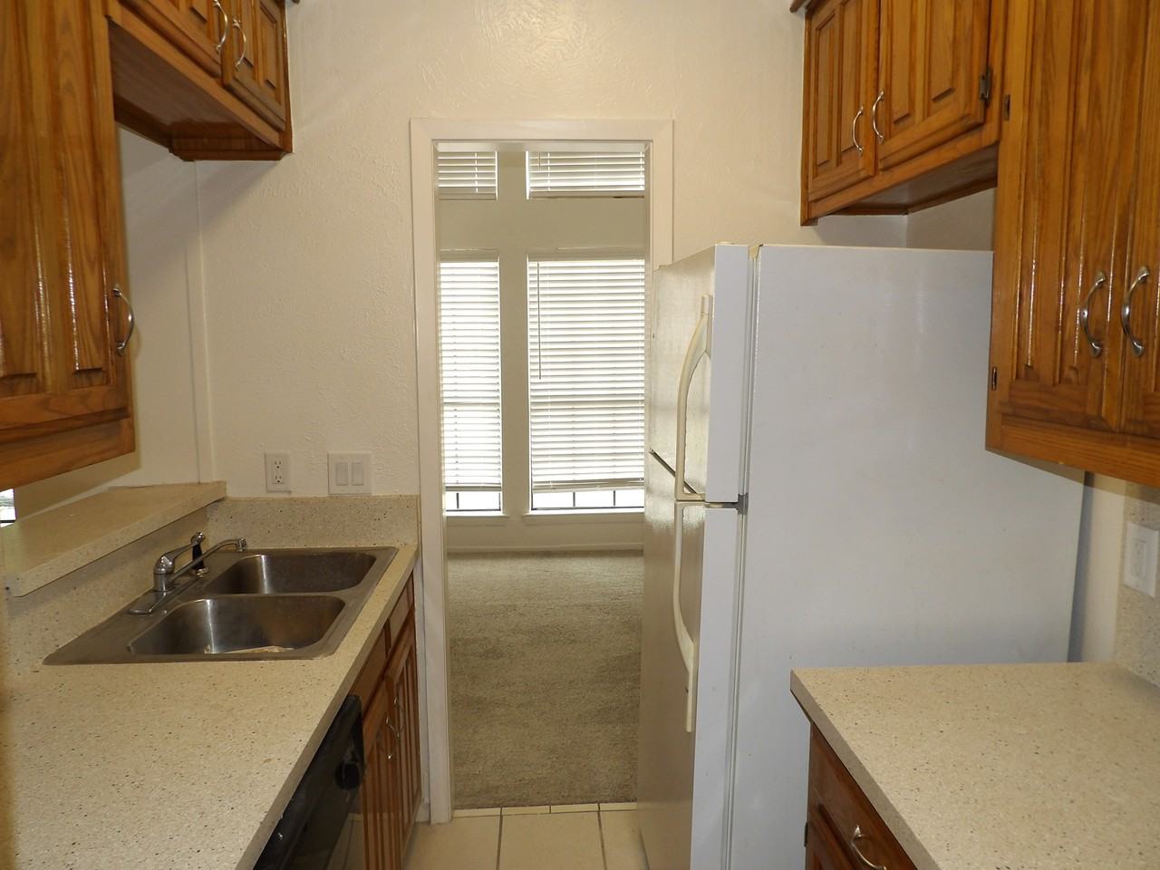 3909 Rawlins St #101 - Photo 4 of 13
