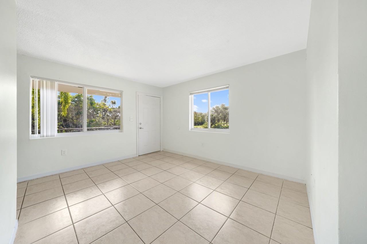 510 Nw 24th Ave #29 - Photo 6 of 13