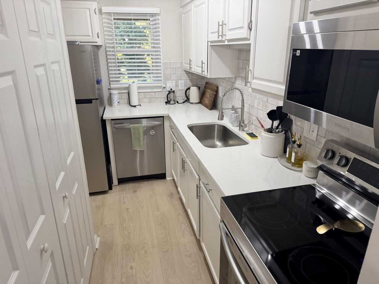 808 Kendall Dr #808 - Photo 5 of 14