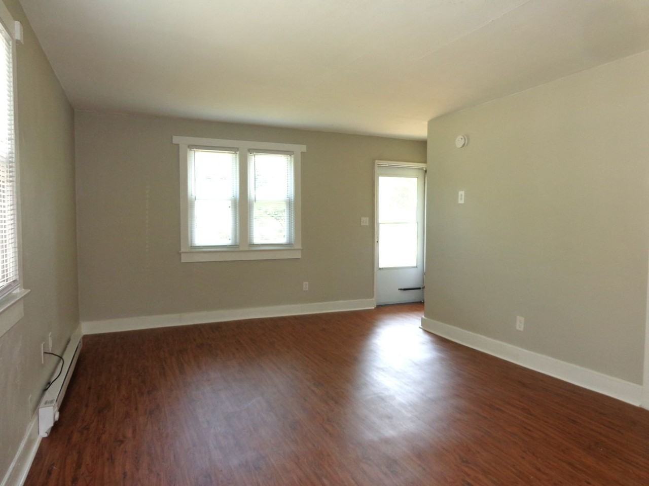 311 W Little Creek Rd #E - Photo 7 of 16