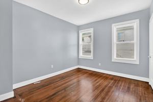 featured image of 14 Belden St #2