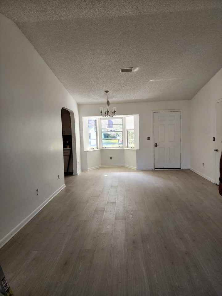 8437 Sw 90th St #C - Photo 2 of 9