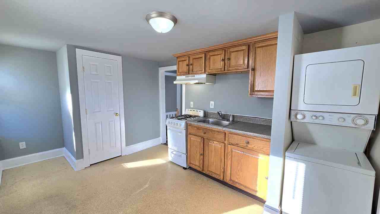 141 Bridgeboro St #2 - Photo 4 of 6