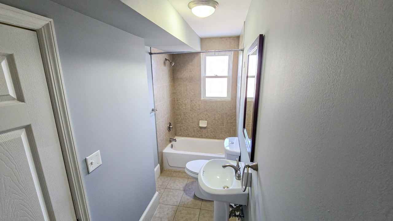 64 Simpson Ave Apt A #64ASIMPSON - Photo 5 of 10