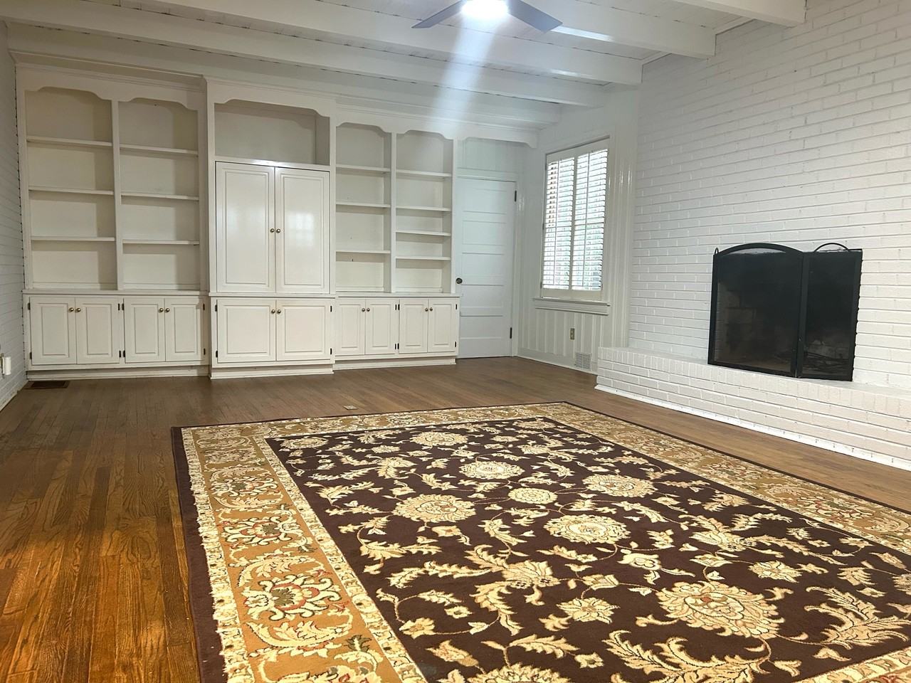 1679 S Milledge Ave #1 - Photo 3 of 33