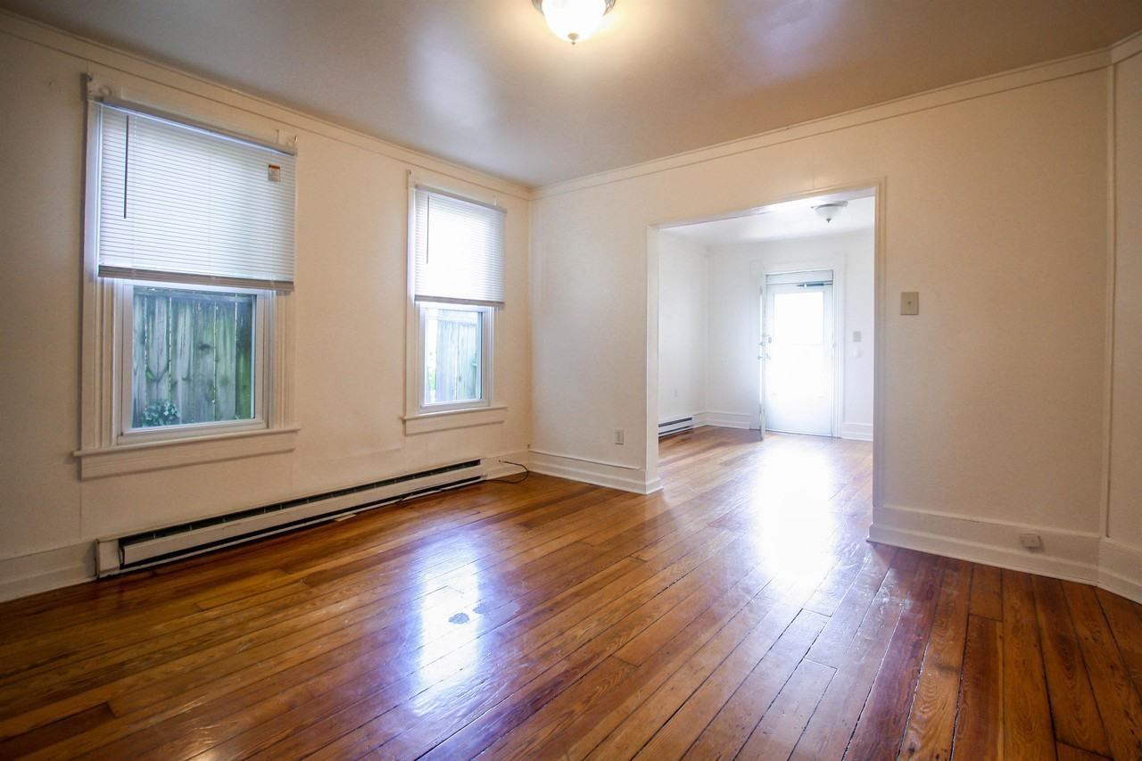 106 E South St #1 - Photo 4 of 11