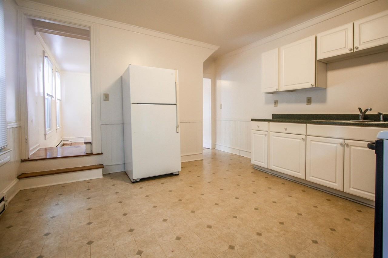 106 E South St #1 - Photo 6 of 11