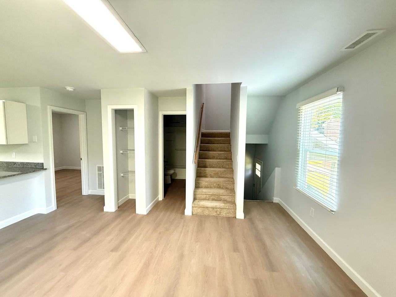 1225 C Giles | 1 Bed, 1Bath Duplex | 7/09/2025 - Photo 7 of 34