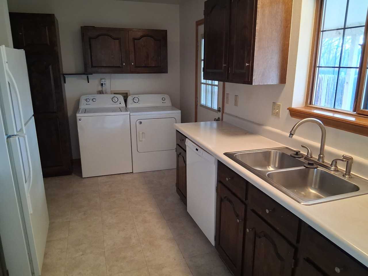 1210 Sherman Ave #1 - Photo 3 of 7