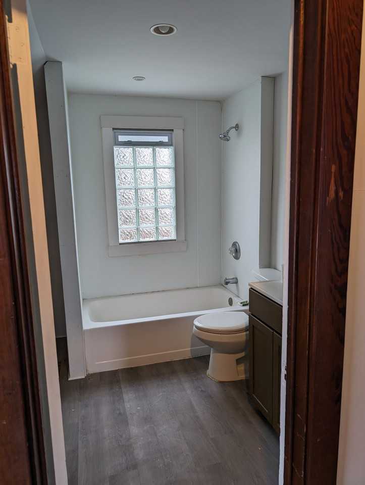 413 Cherry Ave #NA - Photo 7 of 8