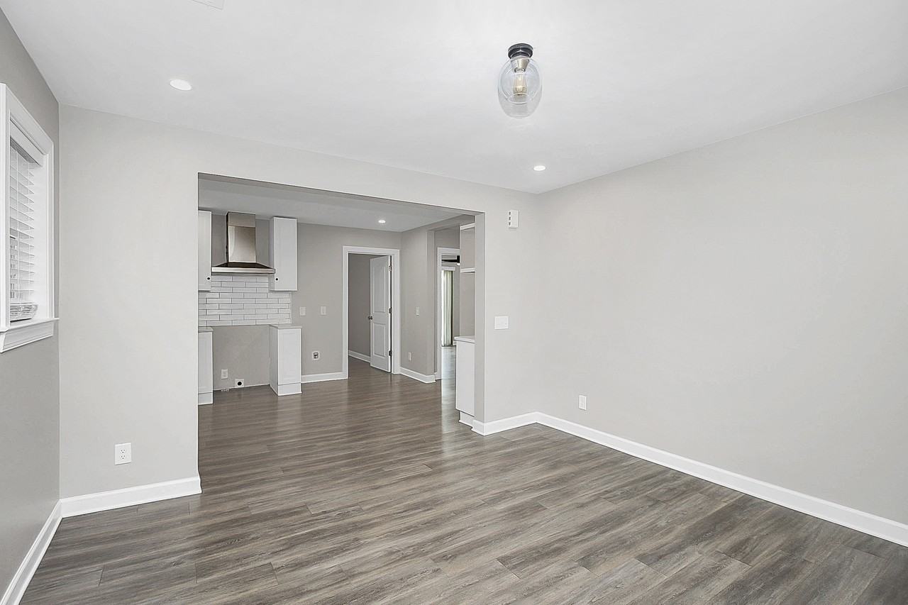 4044 Dinglewood Ave #1 - Photo 2 of 22