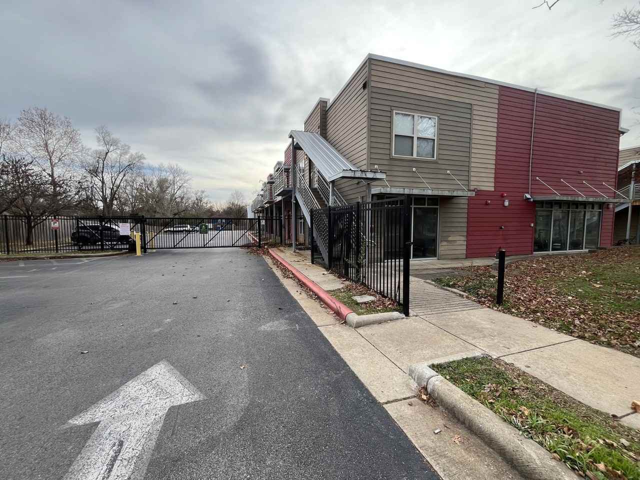 1200 1200 W Walnut Street - Walnut B103 - Photo 2 of 14