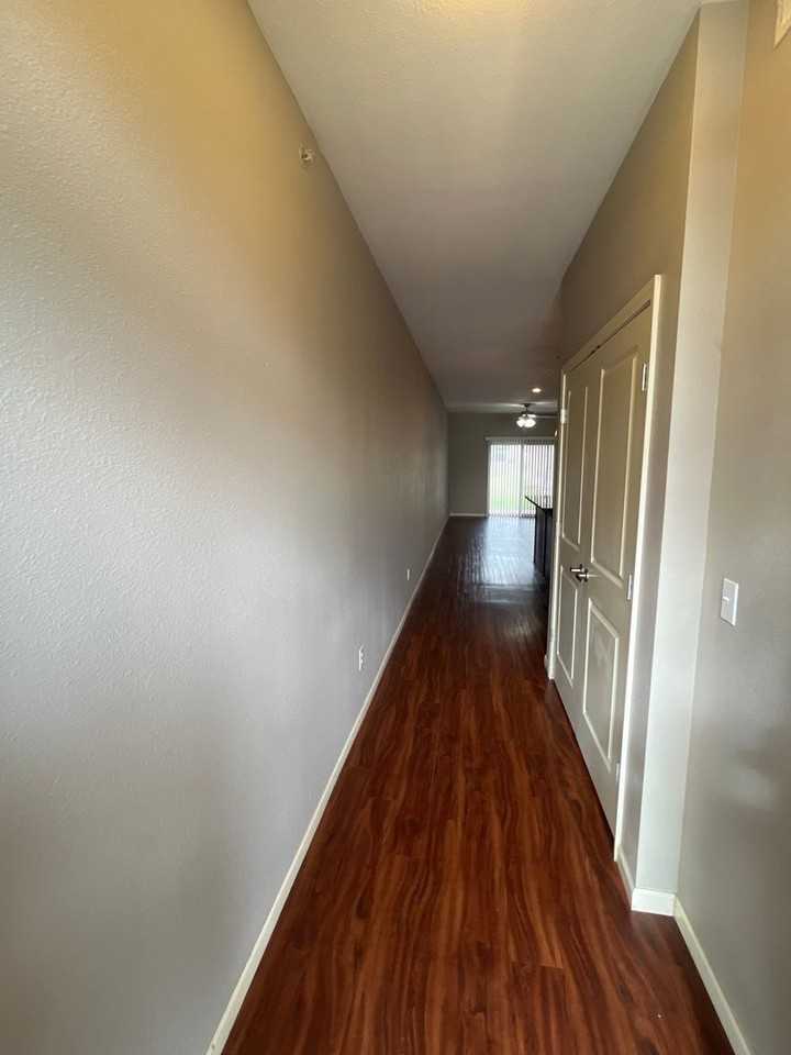 1200 1200 W Walnut Street - Walnut B103 - Photo 7 of 14