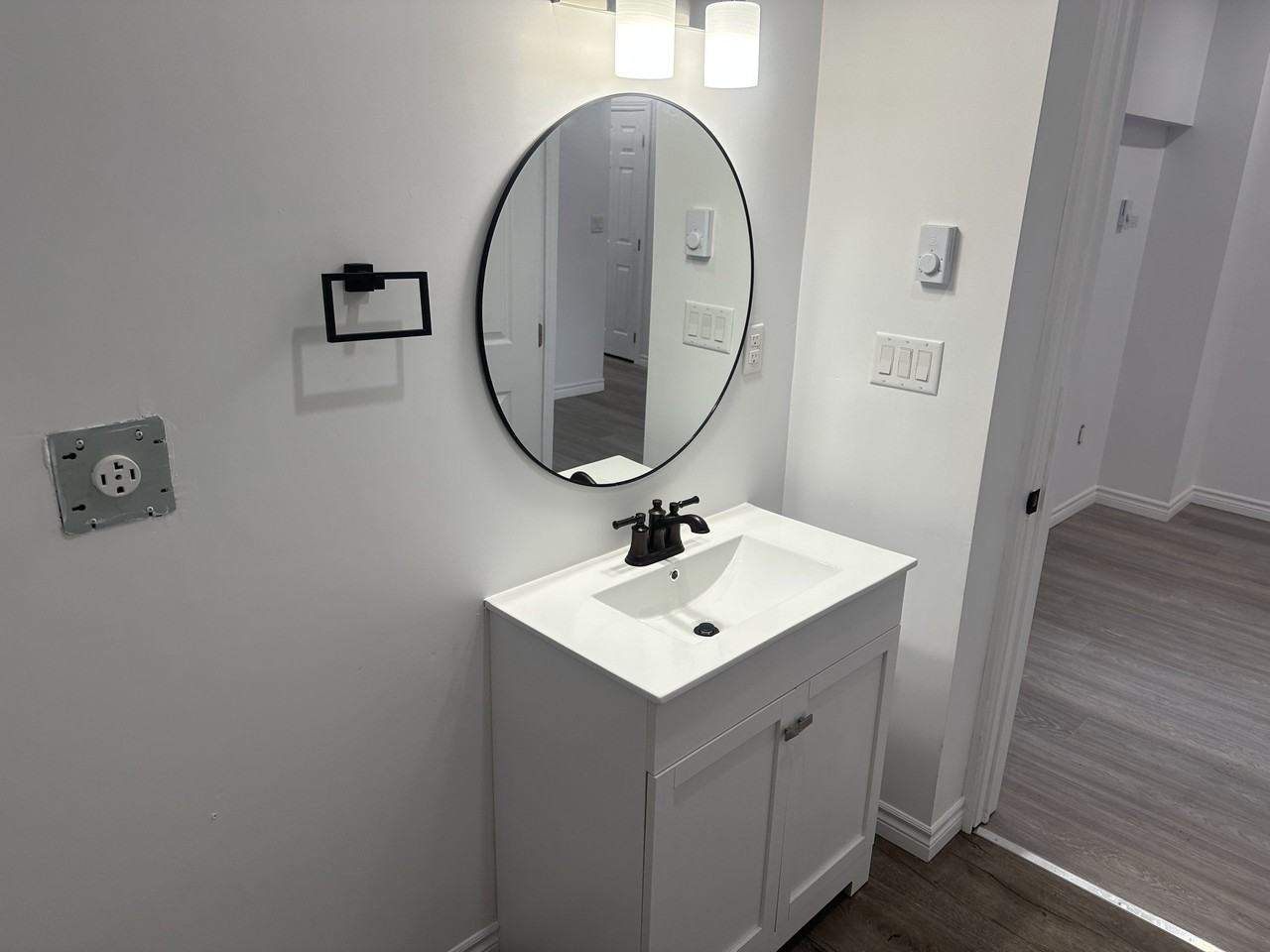 97 Carleton St #1 - Photo 5 of 10