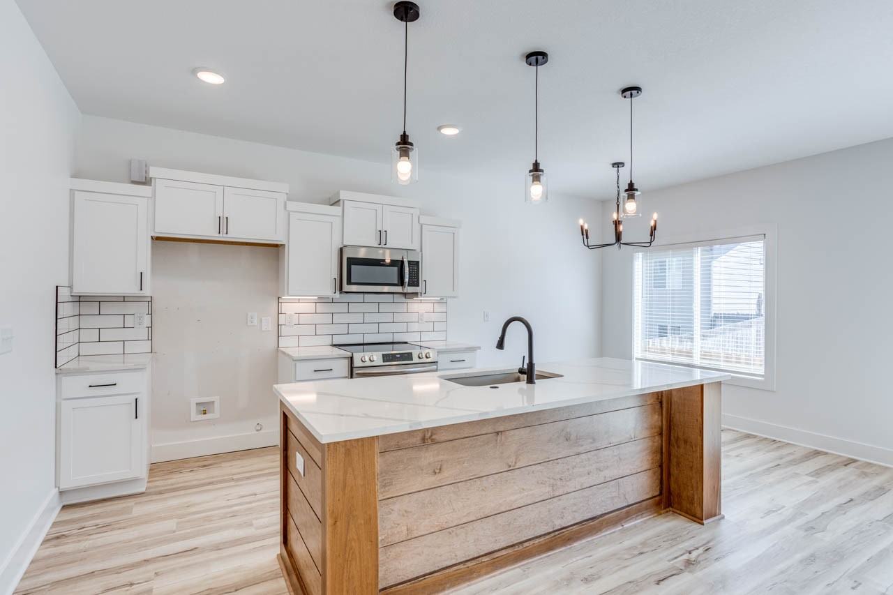 8541 W 37th St N #1 - Photo 2 of 24