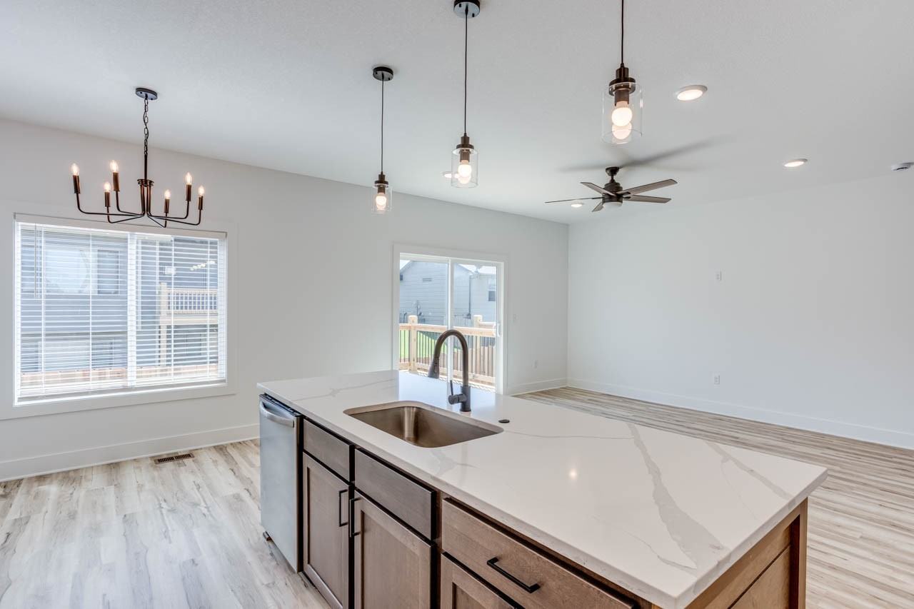 8541 W 37th St N #1 - Photo 4 of 24