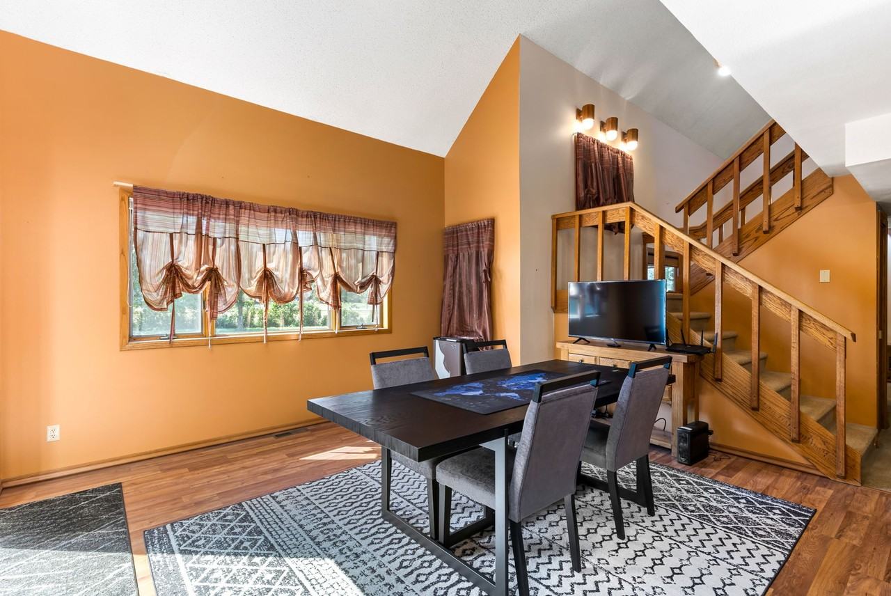 412 27th St Nw #1 - Photo 2 of 18