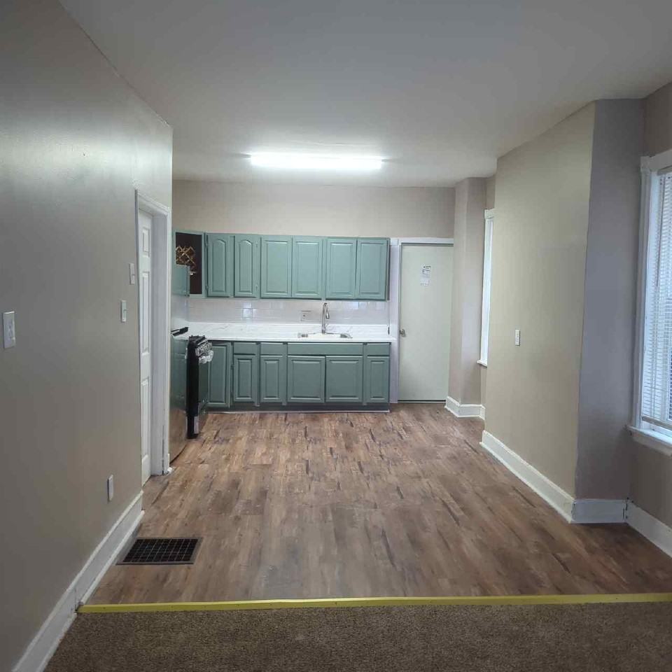 5 W 27th St #1 - Photo 2 of 9