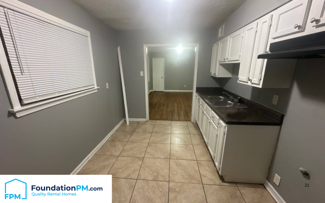 1937 Pinedale Ave #1 - Photo 3 of 17