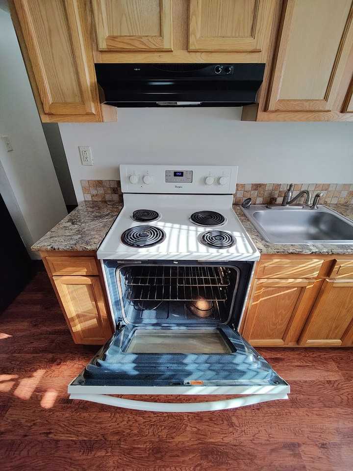 2663 S 18th St - Photo 5 of 12