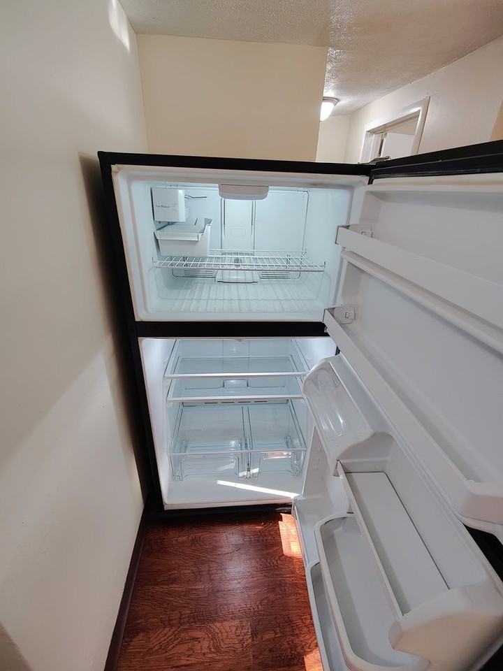 2663 S 18th St - Photo 6 of 12