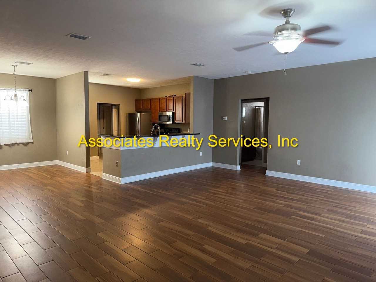 7557 Sw 87th Ter - Photo 2 of 35