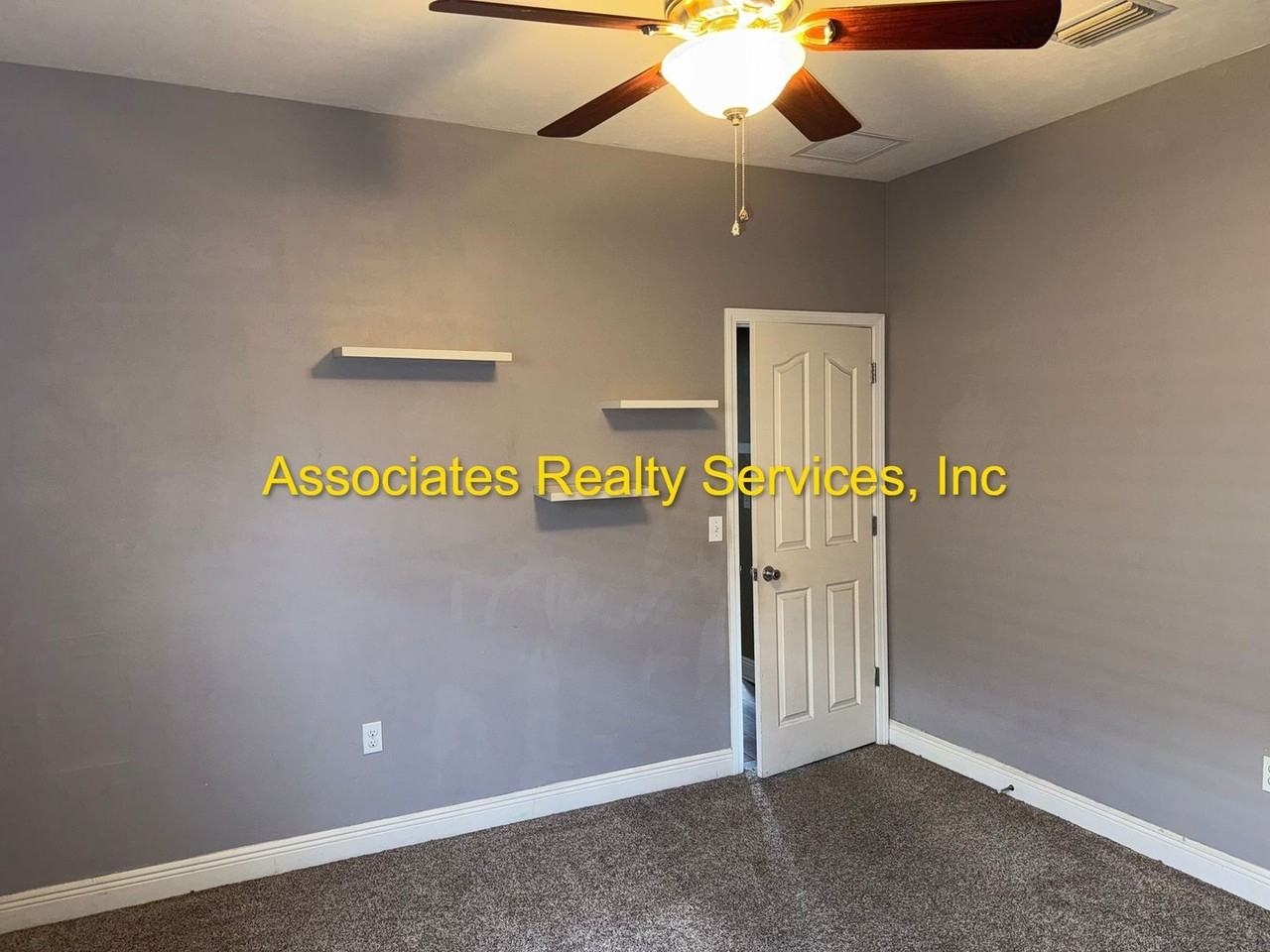 7557 Sw 87th Ter - Photo 7 of 35