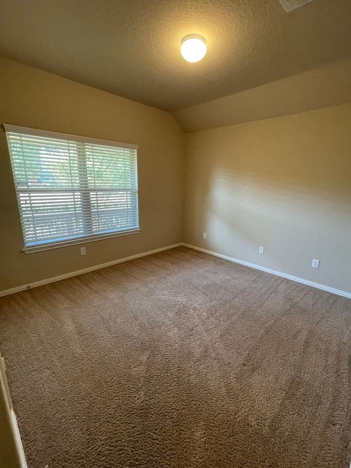 31980 Cast Iron Cv - Photo 6 of 20