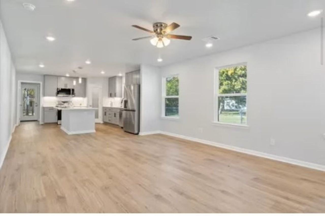 9814 Angel Bnd - Photo 2 of 17