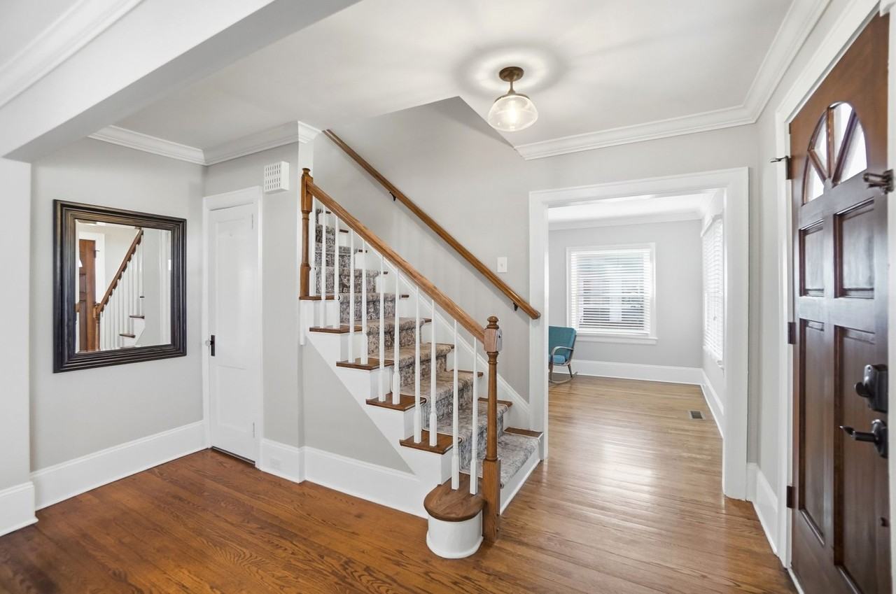 617 Grandin Rd - Photo 6 of 50