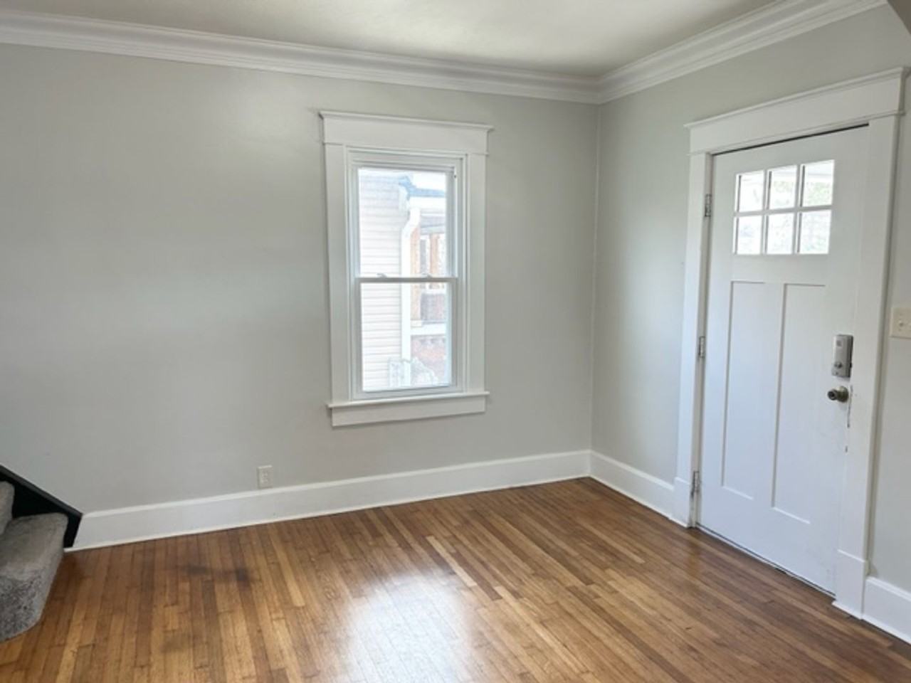 1120 Hoefgen St - Photo 6 of 35