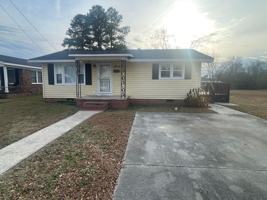 featured image of 1018 E Edgerton St