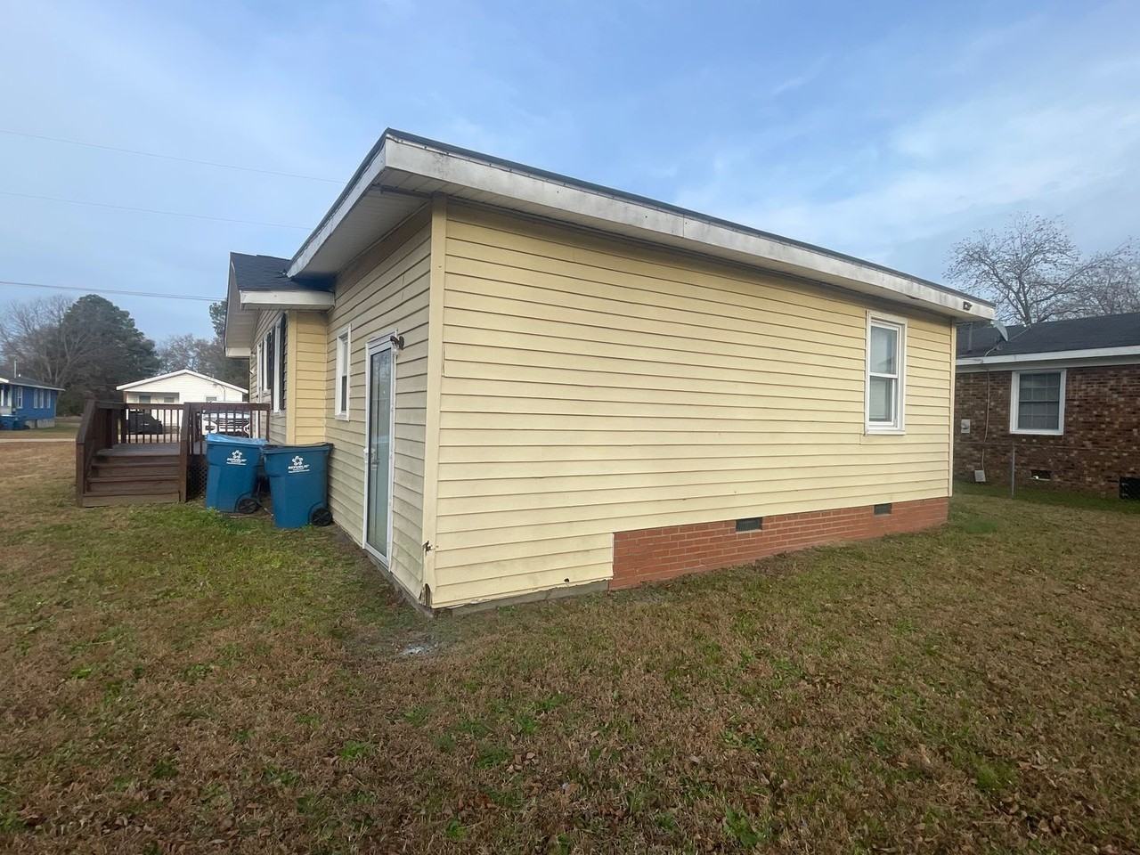 1018 E Edgerton St - Photo 3 of 11