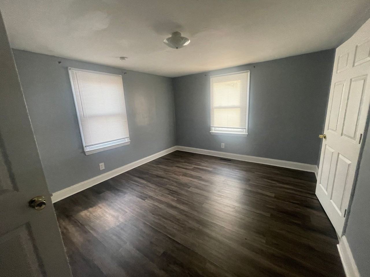 1018 E Edgerton St - Photo 7 of 11