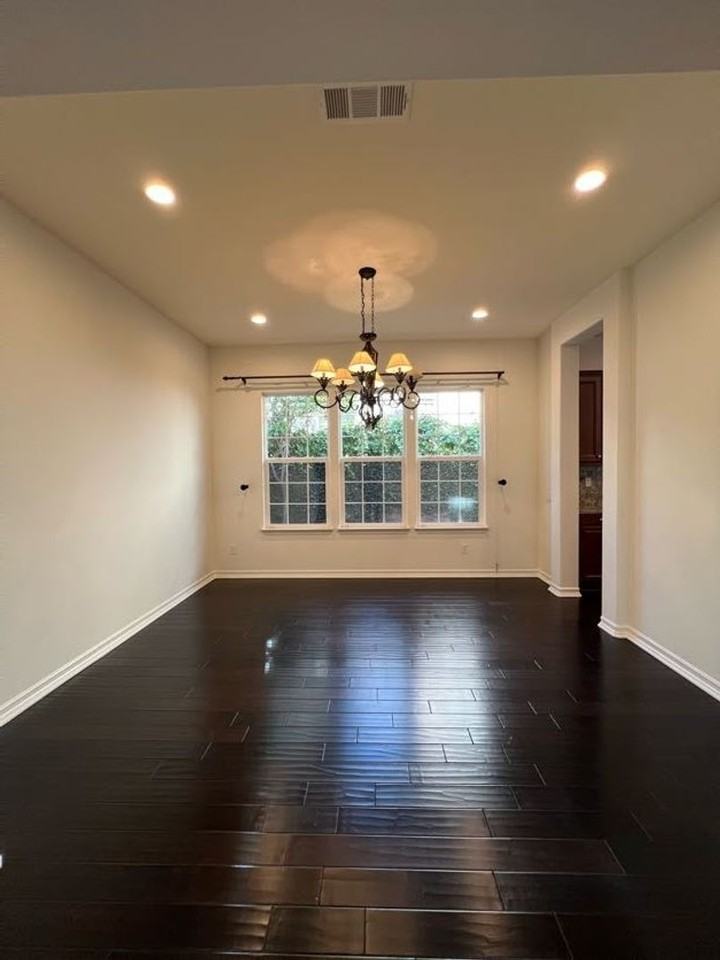 1411 Kallins St - Photo 5 of 17