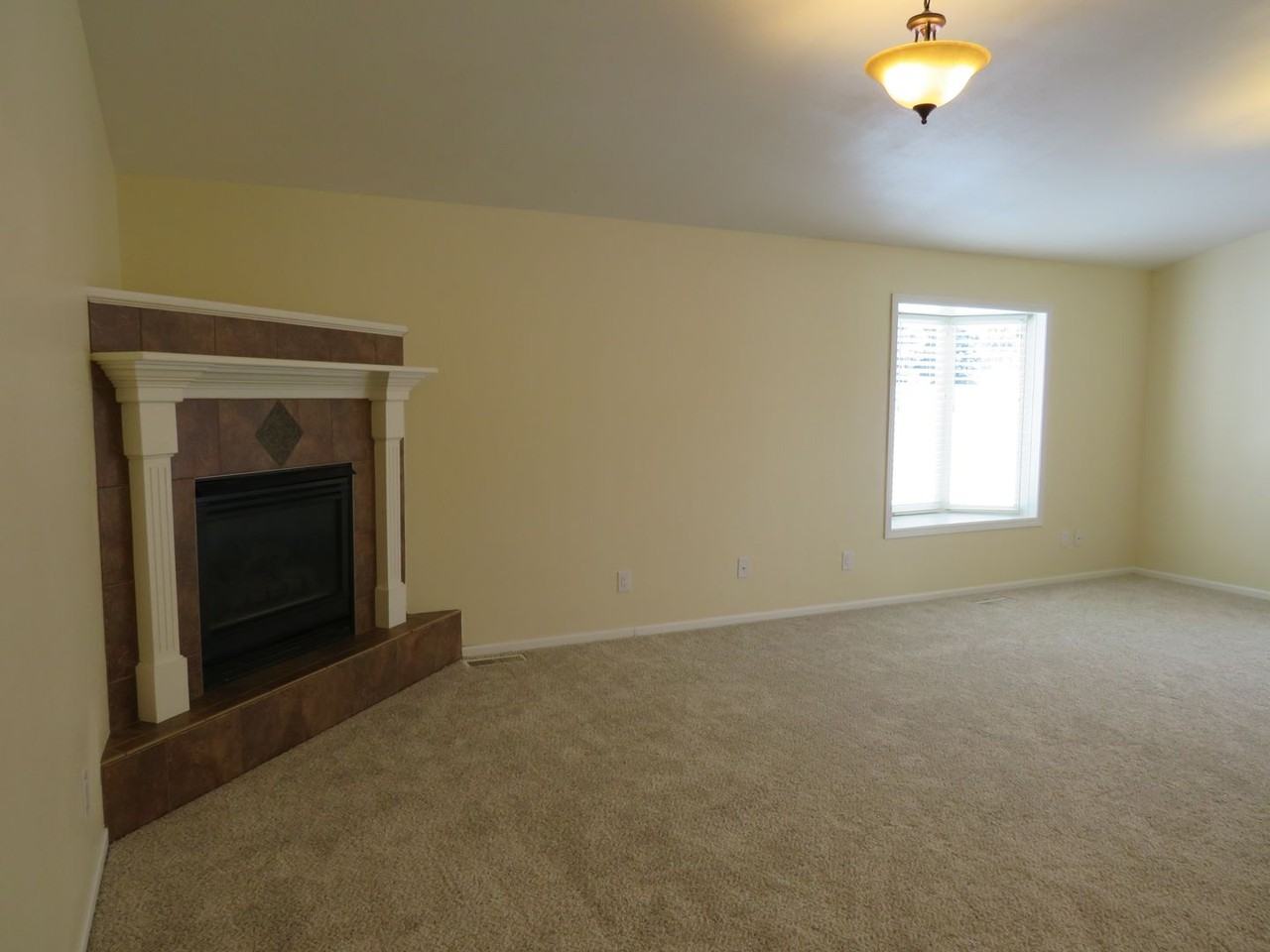 3505 Flagstone Dr - Photo 3 of 17