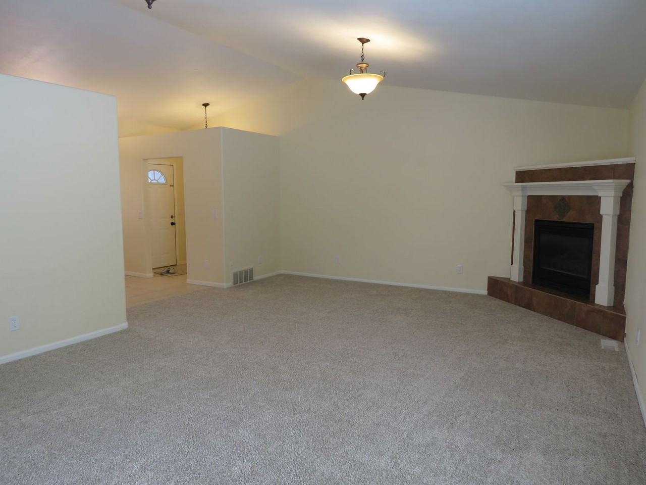 3505 Flagstone Dr - Photo 5 of 17