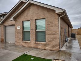 featured image of 2121 N Jayton Ave