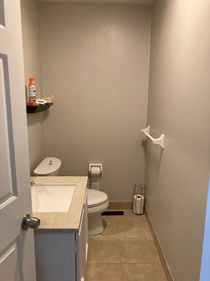 2821 W 6th St - Photo 7 of 8