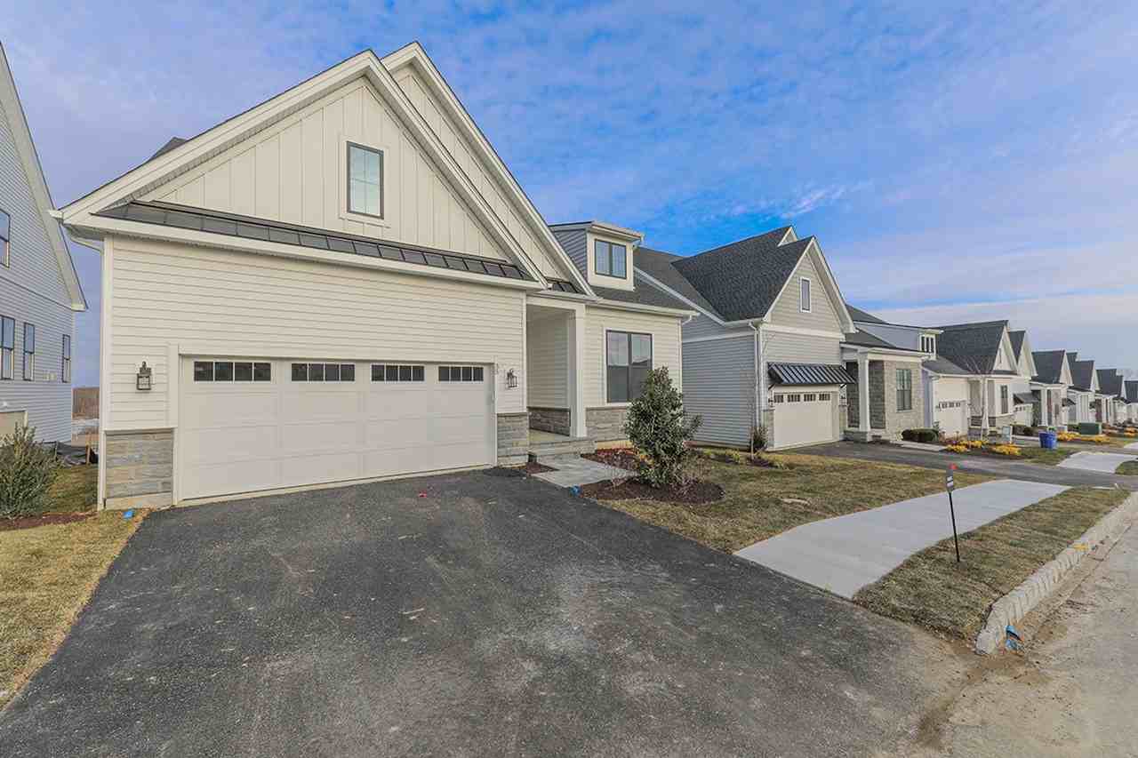 35 Lookout Rdg - Photo 3 of 44